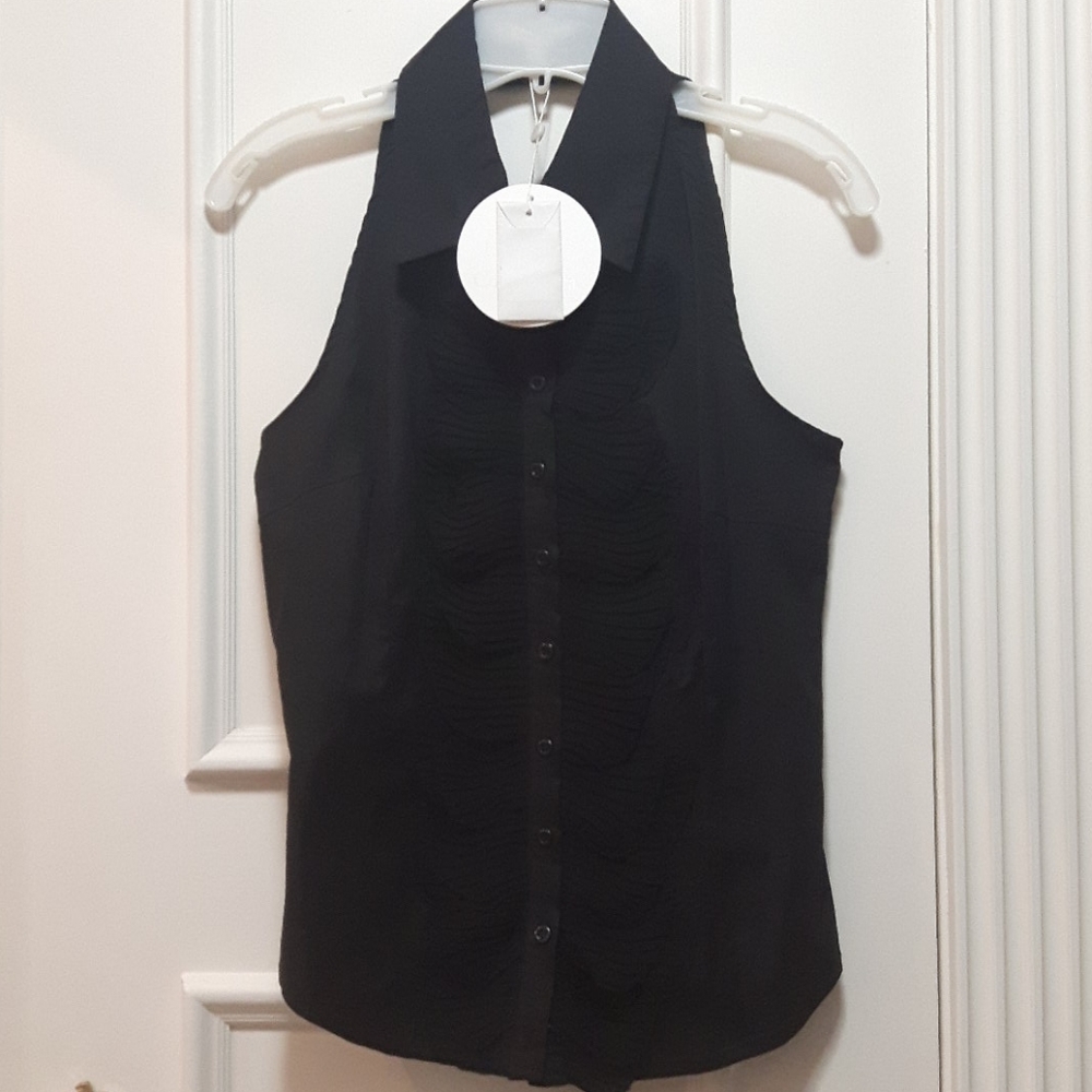 🛍️ NWT ruffle blouse